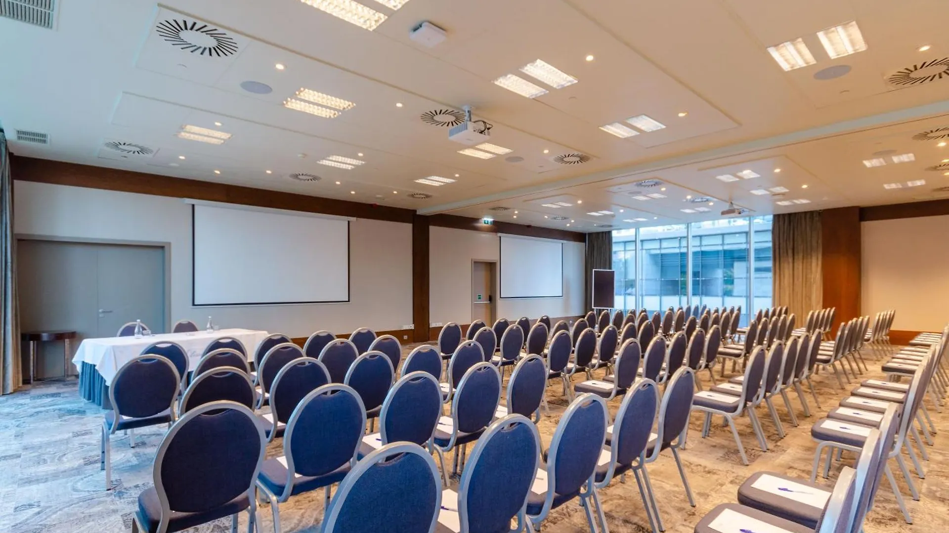 Olissippo Oriente Otel Lisboa 4*,